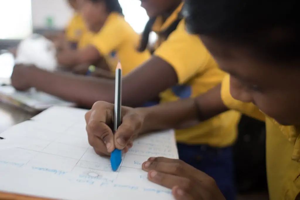 With the support of donations, clubs provide assistance with educational projects around the world.